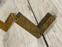 Load image into Gallery viewer, Designer Inspired Resin Letter Keychain N - Z
