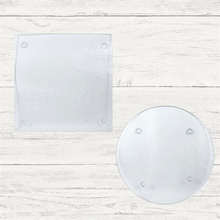 Load image into Gallery viewer, Decorative glass serving tray
