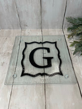 Load image into Gallery viewer, Decorative glass serving tray
