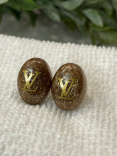 Load image into Gallery viewer, Resin oval earrings
